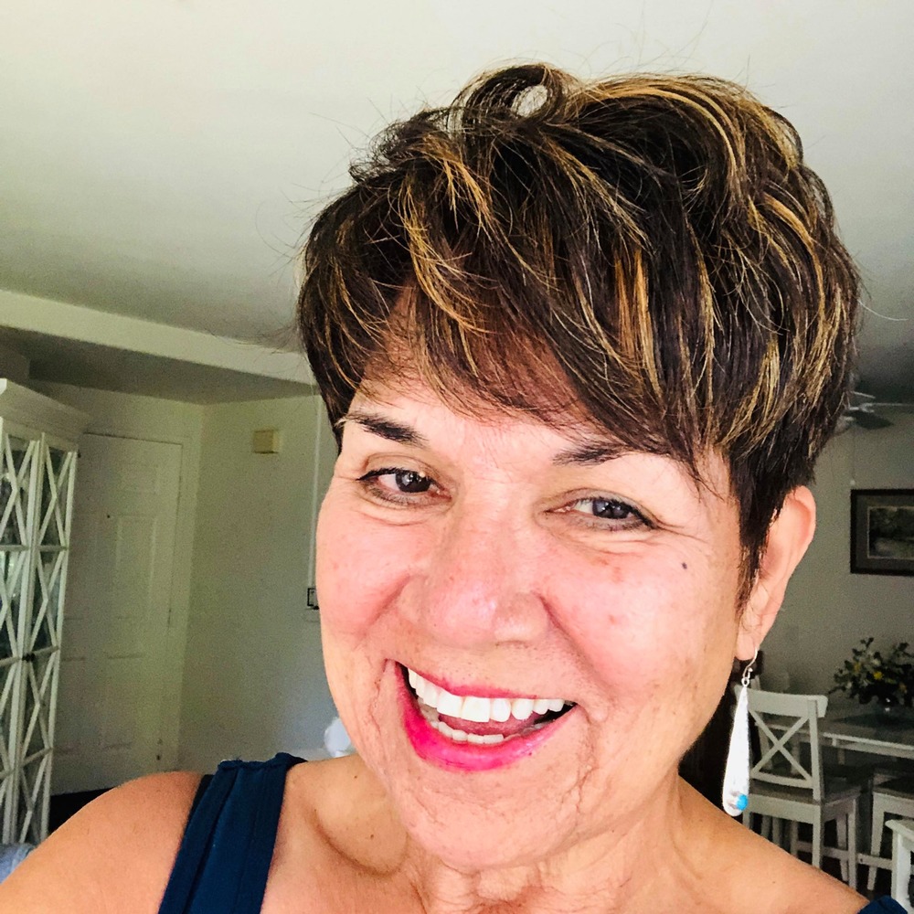 Meet your Posher, Elaine